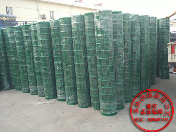 荷蘭網(wǎng)護(hù)欄網(wǎng),鐵絲波浪網(wǎng),波浪護(hù)欄網(wǎng)